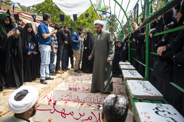 خاکسپاری پیکر مطهر خانواده پنج نفره،نبی‌زاده - قظعه شهدای جنگ رمضان دارالرحمه شیراز