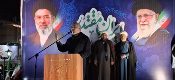 ایران در برابر فشارها و تهدیدها عقب‌نشینی نمی‌کند
