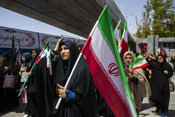 بیرق گردانی و عزاداری شهادت امام جعفر صادق (ع)  - بلوار چمران شیراز (موکب عزیزم حسین علیه السلام)