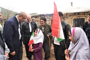 استاندار کرمانشاه: عشایر استان هم در امنیت غذایی و هم امنیت مرزها نقش‌آفرین هستند