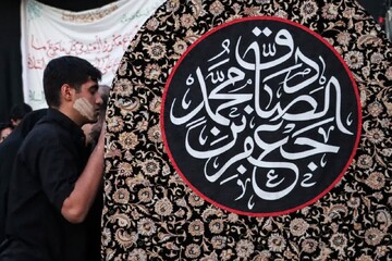 عزاداری مردم یزد در سوگ سالگرد شهادت امام جعفر صادق(ع)