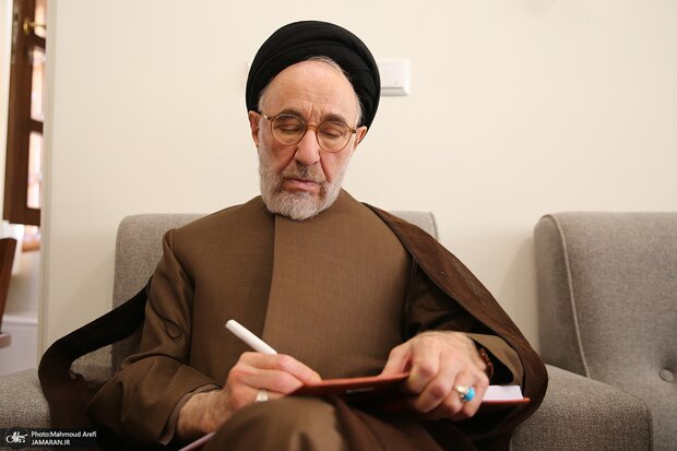 پیام تسلیت سید محمد خاتمی در پی درگذشت آیت‌الله موسوی تبریزی