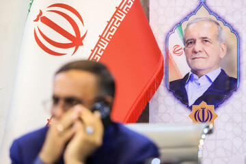 نشست نمایندگان و مدیران اقتصادی استان کرمان با معاون پارلمانی وزیر اقتصاد و دارایی