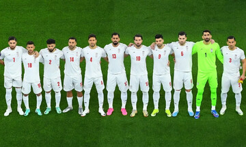 پیروز قربانی: ناجوانمردانه به ملی‌پوشان حمله شد/ برخی را باید هول داد تا از تیم ملی بروند!