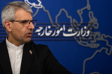 بقائی: محاصره دریایی ایران نقض آتش‌بس و غیرقانونی است
