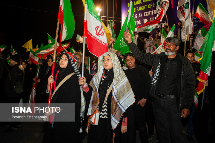 میدان‌داری «دخترانِ ایران» در خیابان‌های نصف‌جهان