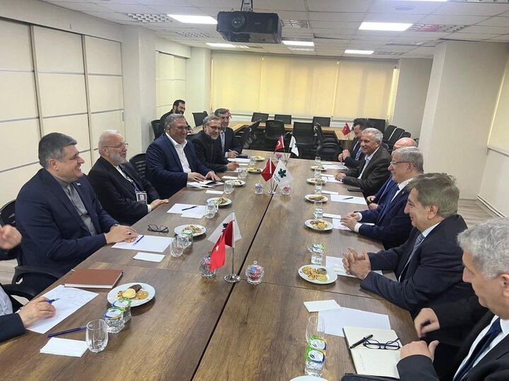 دیدار هیات پارلمانی ایران با«داوود اوغلو»
