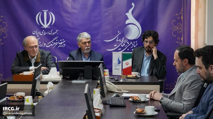 این روزها همه پای لانچر هستیم!