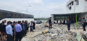 بازدید مدیرکل فرهنگی وزارت بهداشت از مدرسه شجره طیبه میناب