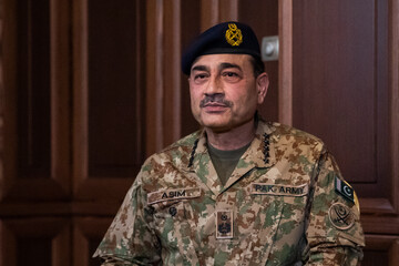 فیلد مارشال عاصم منیر، فرمانده ارتش پاکستان در دیدار با مسعود پزشکیان، رئیس جمهور