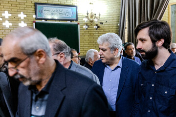 سورنا ستاری در مراسم ترحیم شهید «کمال خرازی»