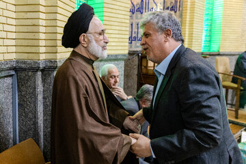 مهدی هاشمی و سید محمد خاتمی در مراسم ترحیم شهید «کمال خرازی»