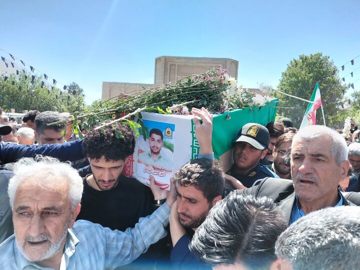 تشییع پیکر شهید امیرحسین کیوانلو در ورامین
