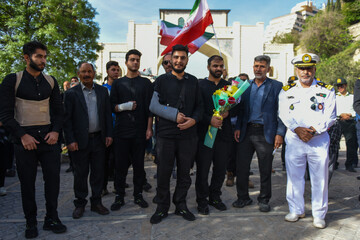 بازگشت ۹ دریادل ناو دنا به شیراز