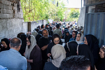 مراسم استقبال از «قهرمان بازمانده ناوشکن دنا»