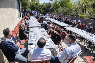مراسم استقبال از «قهرمان بازمانده ناوشکن دنا»