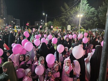 چهل و نهمین شب میدان‌داری کرمانی‌ها با رنگ و بوی دخترانه/ بانوان جان‌فدا سلاح به‌دست شدند