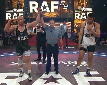 پیروزی کایل اسنایدر، والنسیا و شاریپوف در لیگ کشتی RAF