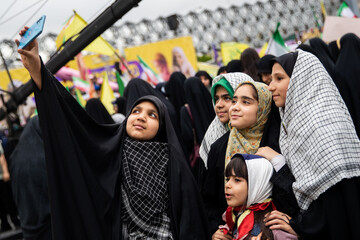 اجتماع دختران آرمانی