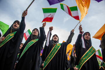 برپایی اجتماع بزرگ دختران و بانوان جان فدا   در دهه کرامت   - شیراز