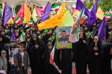 برپایی اجتماع بزرگ دختران و بانوان جان فدا   در دهه کرامت   - شیراز