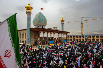 برپایی اجتماع بزرگ دختران و بانوان جان فدا   در دهه کرامت   - شیراز