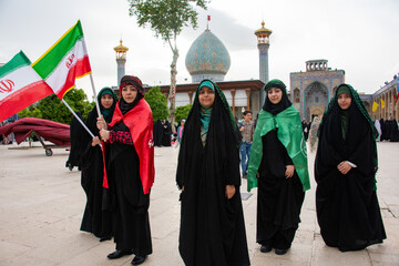 برپایی اجتماع بزرگ دختران و بانوان جان فدا   در دهه کرامت   - شیراز