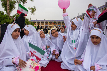 اجتماع بزرگ دختران و بانوان جان فدا - شیراز