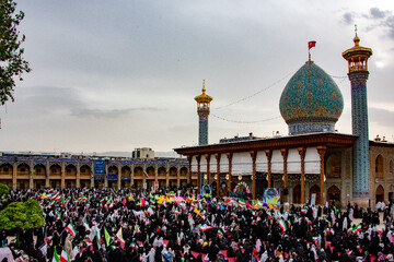 برپایی اجتماع بزرگ دختران و بانوان جان فدا   در دهه کرامت   - شیراز