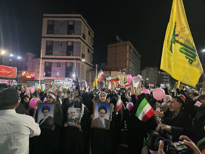چهل و نهمین شب میدانداری کرمانی‌ها با رنگ و بوی دخترانه/ بانوان جان‌فدا سلاح به‌دست گرفتند
