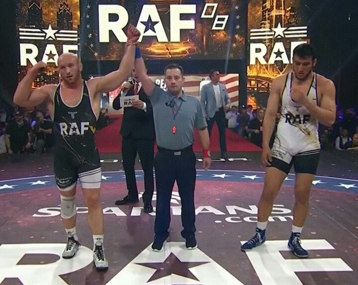 پیروزی کایل اسنایدر، والنسیا و شاریپوف در لیگ کشتی RAF 