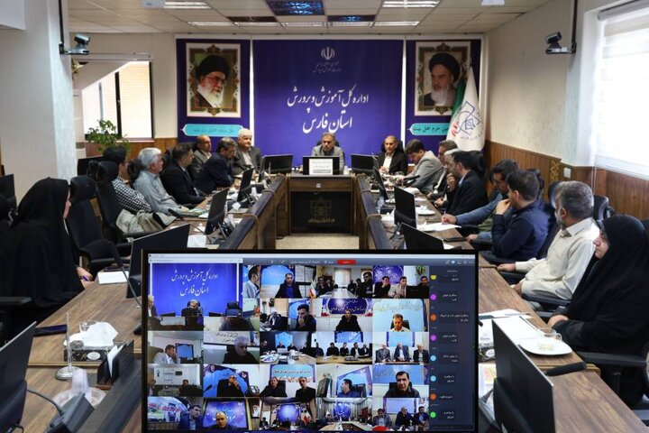 مدیرکل آموزش‌وپرورش فارس: والدین از طرح مشکلات اقتصادی در حضور دانش‌آموزان پرهیز کنند