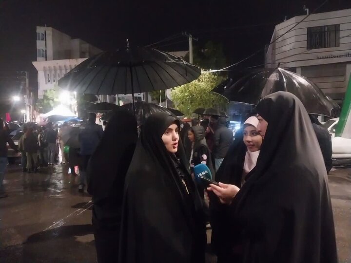 حضور و نقش فعال دختران ایرانزمین در تجمعات شبانه دفاع از کشور