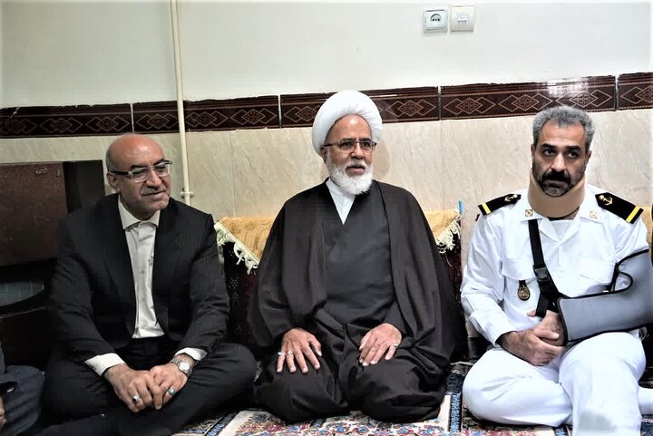 امام جمعه کرمانشاه: ناو دنا نماد غرور ملی ایرانیان است