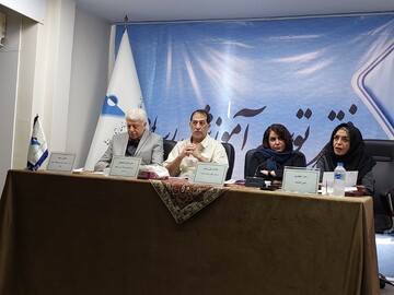 جدال روزنامه‌نگاران با تعدیل‌، اینترنت و بی‌پولی در گیرودار جنگ