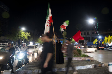 فاطمه شهبازی، 30 ساله.                   ایران سرزمین داستان‌هاییست که هرگز تکراری نمی‌شوند. انگیزه ام اثبات عظمت و شکوه میهن عزیزم است.