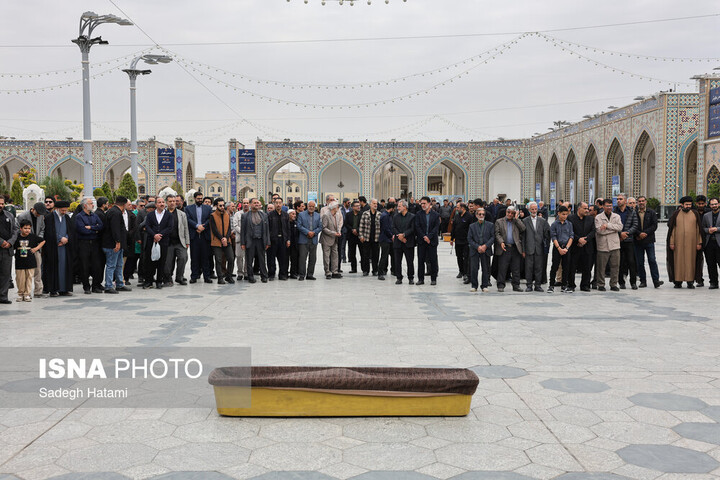 تشییع پیکر قاری بین‌المللی قرآن کریم در حرم مطهر رضوی