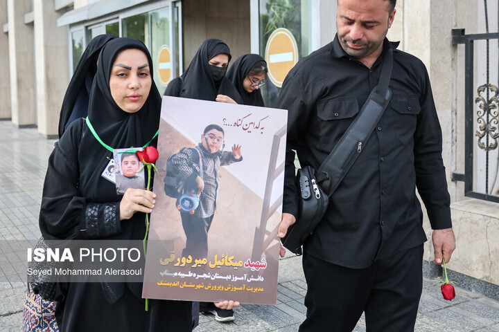 مروی: خون کودکان میناب باعث شد فرهنگ لیبرال غربی رنگ ببازد