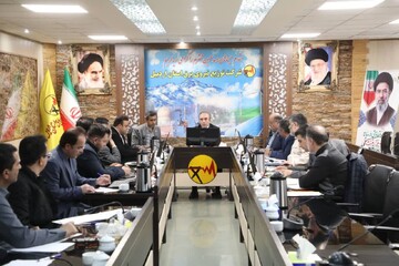 اجرای طرح‌های انرژی تجدیدپذیر در اردبیل شتاب گیرد/ضرورت تسریع در دائمی کردن پست سیار نمین