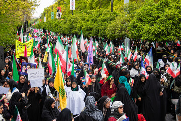 خیابان ارم میعادگاه دختران شیرازی -شیراز
