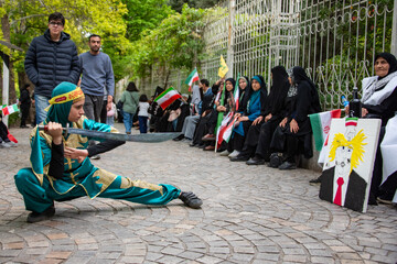 خیابان ارم میعادگاه دختران شیرازی -شیراز