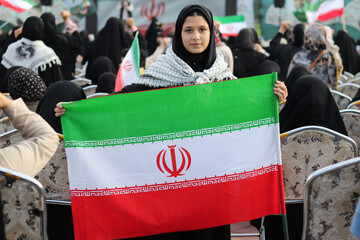 تجمع مادران و دختران در زنجان