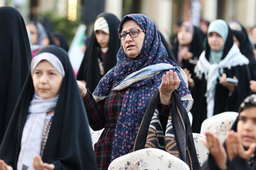 تجمع مادران و دختران در زنجان