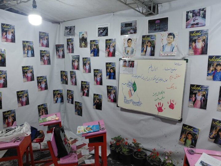 از موشکهای کاغذی تا ختم قرآن برای رهبر شهید/ غرفههای مردمی در تجمع ورامین برپا شد