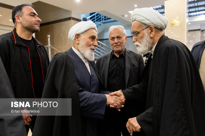 مراسم بزرگداشت همسر آیت‌الله رسولی‌محلاتی برگزار شد