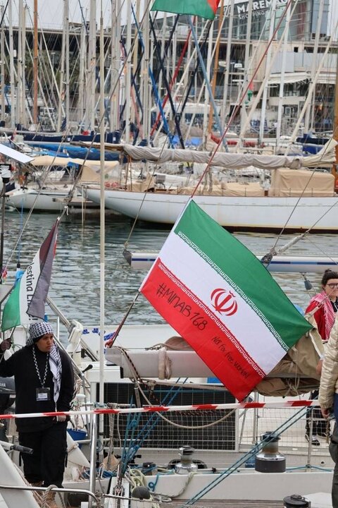 برپایی نمایشگاه حمایت از ایران و فلسطین در بارسلون