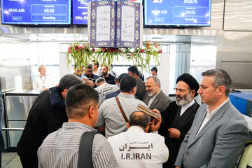 اعزام زائران ایرانی به حج آغاز شد