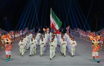 استقبال تاریخی چینی‌ها از کاروان ایران در افتتاحیه بازی‌های ساحلی آسیا/ ورزشگاه منفجر شد