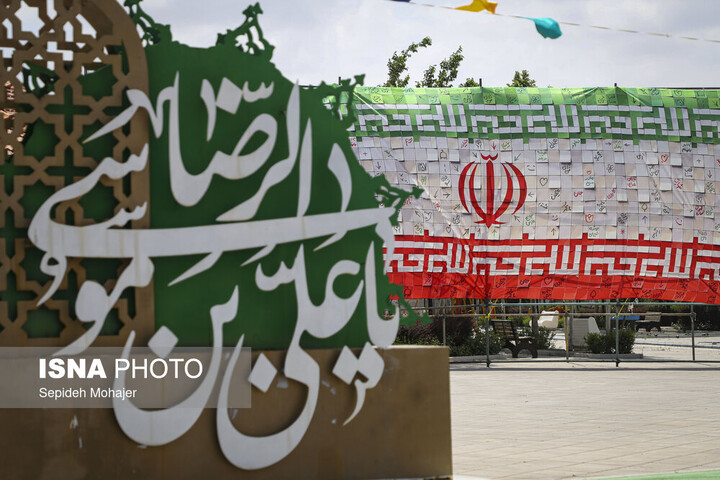یک هنرمند نقاش: هنر رضوی می‌تواند هویت دینی و ملی ایرانیان را به جهان معرفی کند