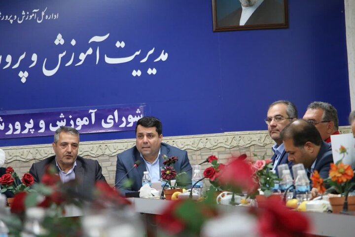معلمان در سختترین شرایط پای کار نظام بودند/ ارائه خدمات جهادی در قالب «نذر آموزش»